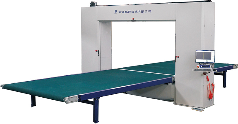 Máquina cortadora de espuma CNC horizontal LVH4